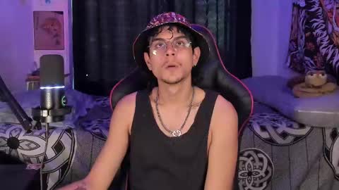 Snapshot of letrip__ chatting on 03/01/25, 05:27 letrip online show from 03/01/25, 05:27