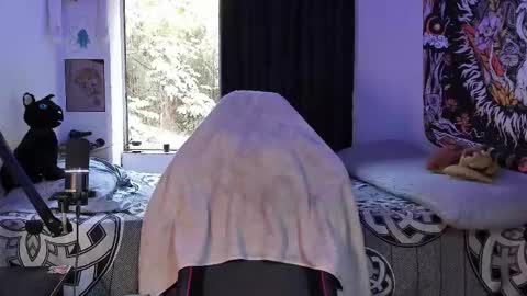 Snapshot of letrip__ chatting on 03/10/25, 12:15 letrip online show from 03/10/25, 12:15