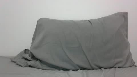 lets_play143 online show from 12/09/24, 06:23