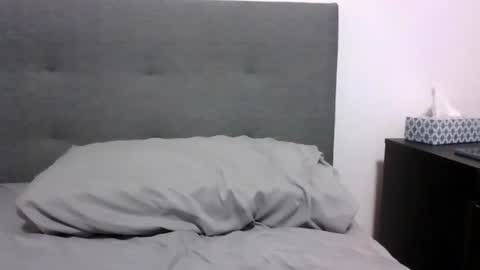 lets_play143 online show from 11/18/25, 01:11