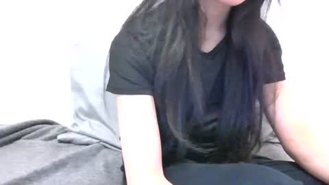 Snapshot of lets_play143 chatting on 02/17/26, 05:48 lets_play143 online show from 02/17/26, 05:48