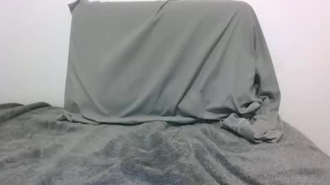 lets_play143 online show from 04/21/26, 05:25