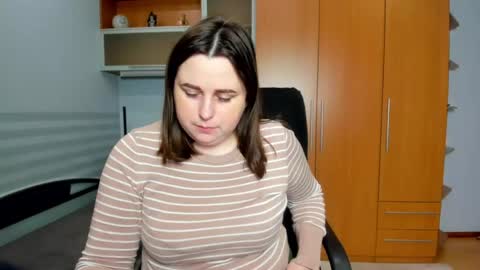 Naomi online show from 04/25/26, 05:32