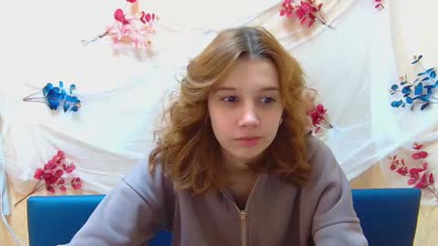 letty_curly online show from 12/18/24, 03:33