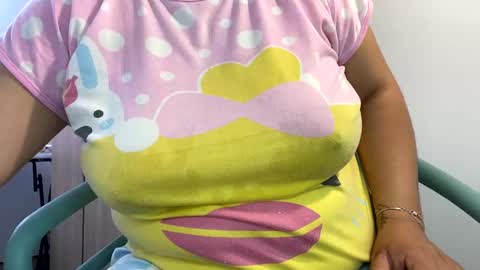 Snapshot of lety_hot chatting on 12/09/24, 05:19 lety hot online show from 12/09/24, 05:19