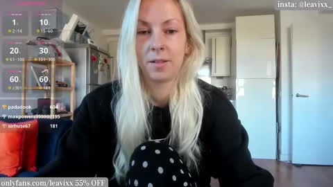 LeaVixx online show from 10/30/25, 09:55