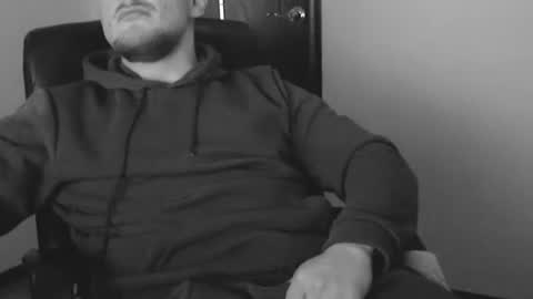 lev1ngston online show from 01/02/25, 11:38