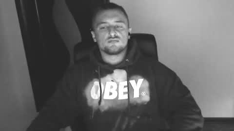 lev1ngston online show from 10/10/25, 11:48