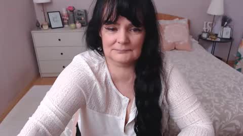 Mary online show from 10/01/25, 12:11