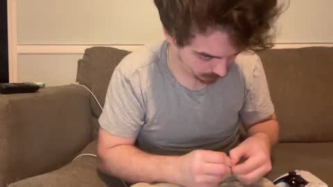 Snapshot of levi071302 chatting on 12/29/24, 02:17 Jacob online show from 12/29/24, 02:17