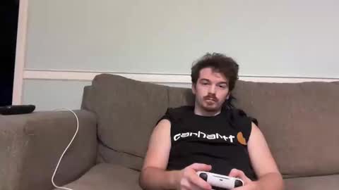 Snapshot of levi071302 chatting on 01/07/25, 05:54 Jacob online show from 01/07/25, 05:54