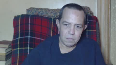 Snapshot of levon48 chatting on 12/07/24, 01:03 levon48 online show from 12/07/24, 01:03