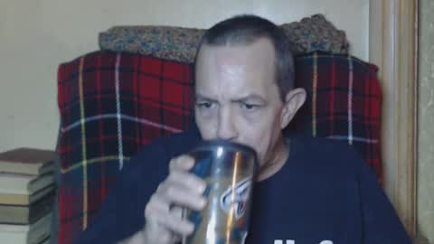 Snapshot of levon48 chatting on 12/08/24, 01:24 levon48 online show from 12/08/24, 01:24