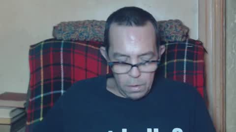 Snapshot of levon48 chatting on 12/26/24, 01:18 levon48 online show from 12/26/24, 01:18