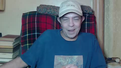 Snapshot of levon48 chatting on 01/14/25, 01:15 levon48 online show from 01/14/25, 01:15