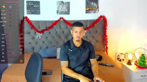 Snapshot of lewishamiltom chatting on 12/14/24, 07:25 lewis online show from 12/14/24, 07:25