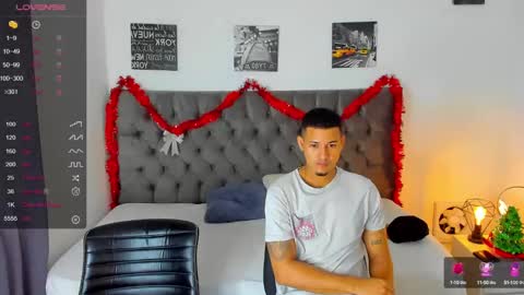 Snapshot of lewishamiltom chatting on 12/21/24, 06:23 lewis online show from 12/21/24, 06:23