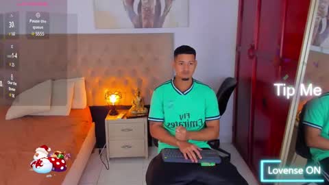 Snapshot of lewishamiltom chatting on 03/05/25, 06:45 lewis online show from 03/05/25, 06:45