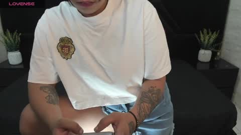 lexa online show from 04/22/26, 07:15