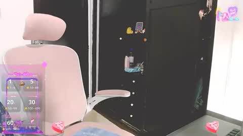 lexi19_ online show from 05/18/26, 11:21