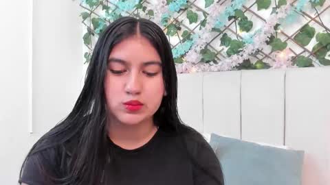 Gabrielle online show from 11/21/25, 10:58