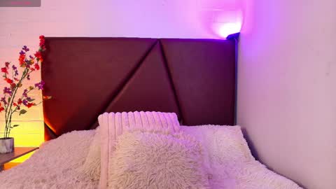 Lexi Howard  online show from 04/09/26, 06:41