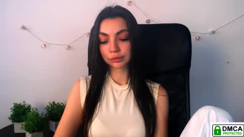 Alexia online show from 04/18/26, 12:09
