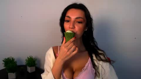 Snapshot of lexi_jos chatting on 05/27/26, 09:39 Alexia online show from 05/27/26, 09:39
