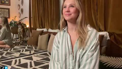 Lexi online show from 02/15/26, 07:51