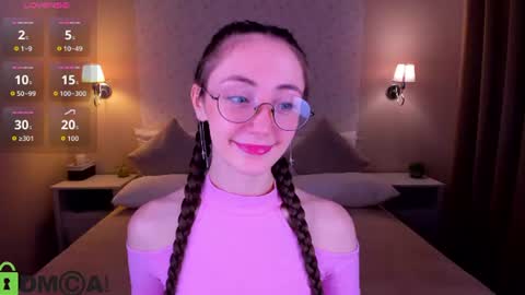 Snapshot of lexi_split chatting on 06/21/26, 02:36 Lexi GTM2 MonWedThurSatSun 1000am-400pm online show from 06/21/26, 02:36