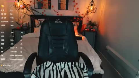 Lexy - Follow me online show from 10/18/25, 06:48