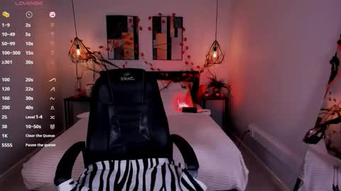 Lexy - Follow me online show from 10/26/25, 06:52