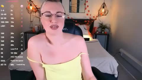 Lexy - Follow me online show from 11/10/25, 06:56