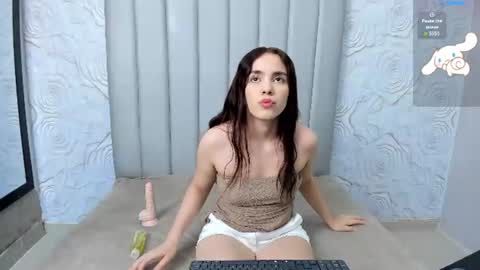 Snapshot of lexicutee chatting on 06/10/26, 03:44 LexiCutee online show from 06/10/26, 03:44