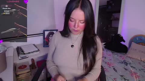 Lexie Thompson   8pm  0000am -5 online show from 01/14/26, 12:16