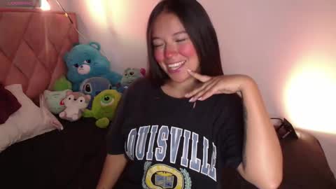 Lexie Thompson   8pm  0000am -5 online show from 01/19/26, 02:15