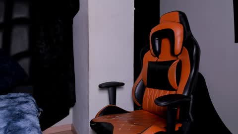 Snapshot of lexie_n_nate chatting on 01/27/25, 08:07 Lixie And Nte online show from 01/27/25, 08:07