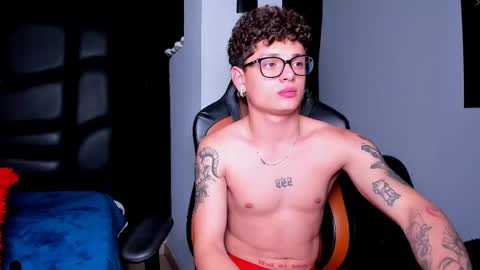 Snapshot of lexie_n_nate chatting on 02/18/25, 03:10 Lixie And Nte online show from 02/18/25, 03:10