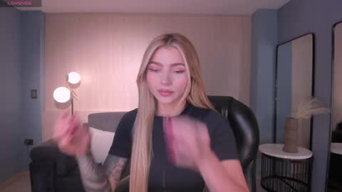 Lexie  online show from 04/07/26, 06:52