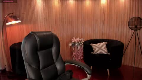 Snapshot of lexiewayne chatting on 05/29/26, 07:23 Lexie online show from 05/29/26, 07:23