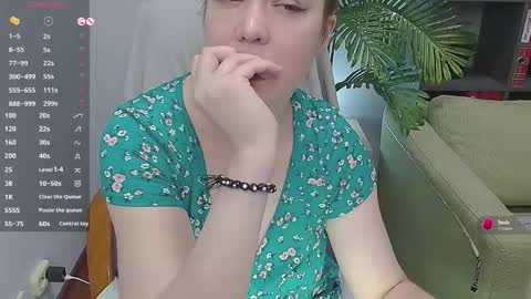 Lexi online show from 11/05/25, 04:29