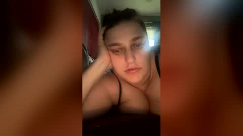 Snapshot of lexii132 chatting on 05/06/26, 10:26 SoloAfterDark online show from 05/06/26, 10:26