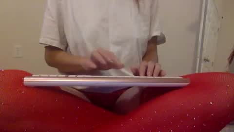 Alexia L. online show from 11/28/25, 05:43