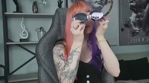 Snapshot of lexiwenford chatting on 07/07/26, 04:37 Lexi Wenford NO NUDE GODDESS online show from 07/07/26, 04:37