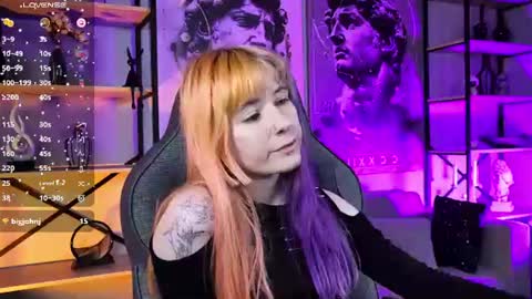 Snapshot of lexiwenford chatting on 07/17/26, 04:08 Lexi Wenford NO NUDE GODDESS online show from 07/17/26, 04:08