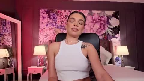 Snapshot of lexixvicious chatting on 06/25/26, 03:28 Lexi online show from 06/25/26, 03:28