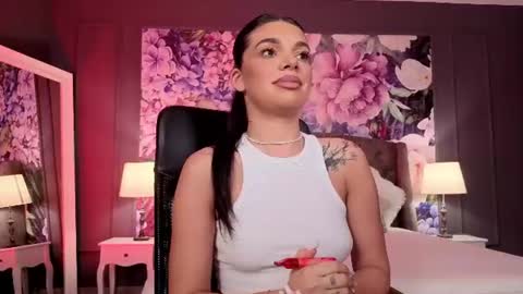 Snapshot of lexixvicious chatting on 06/25/26, 05:23 Lexi online show from 06/25/26, 05:23