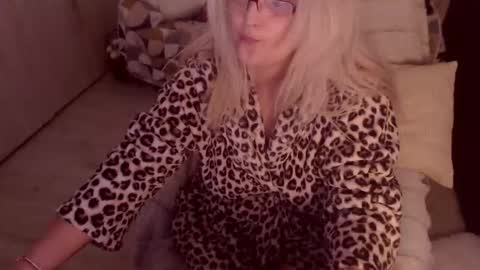 Hannah online show from 03/19/26, 04:44