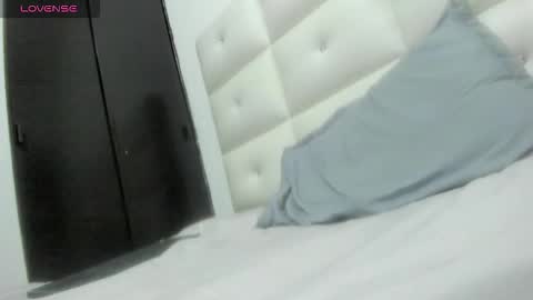 LEXXI online show from 12/04/25, 10:51