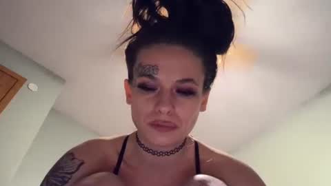 LexxiSavage online show from 12/05/24, 01:49